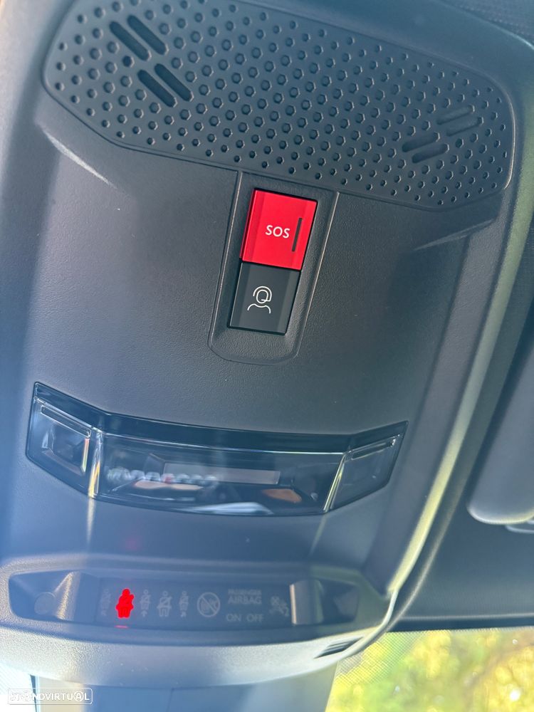 Peugeot e-208 GT - 22