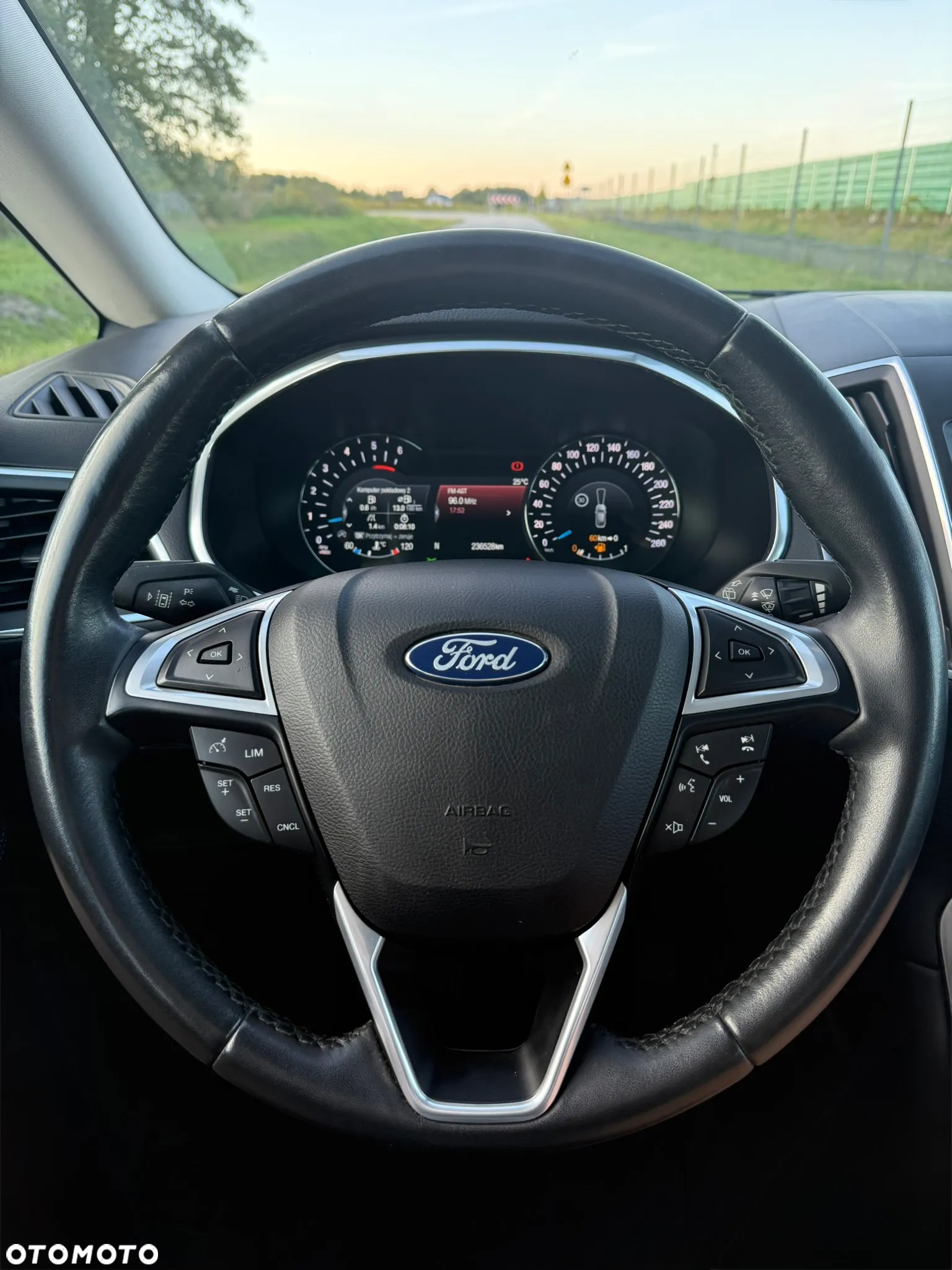 Ford S-Max 2.0 EcoBlue Titanium - 18