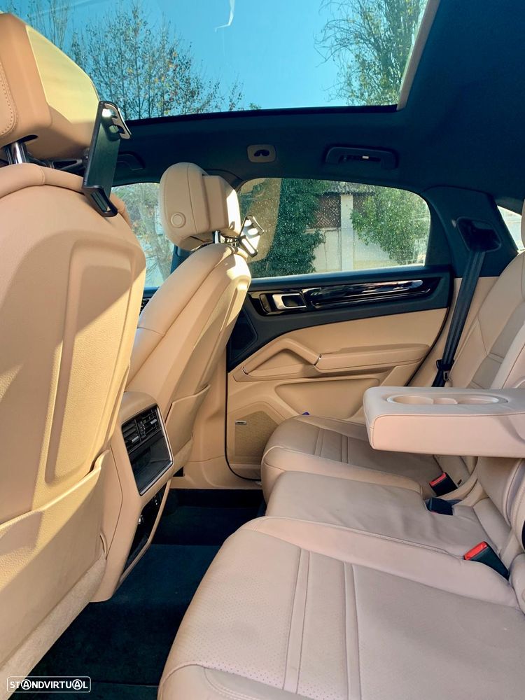 Porsche Cayenne Coupé - 20