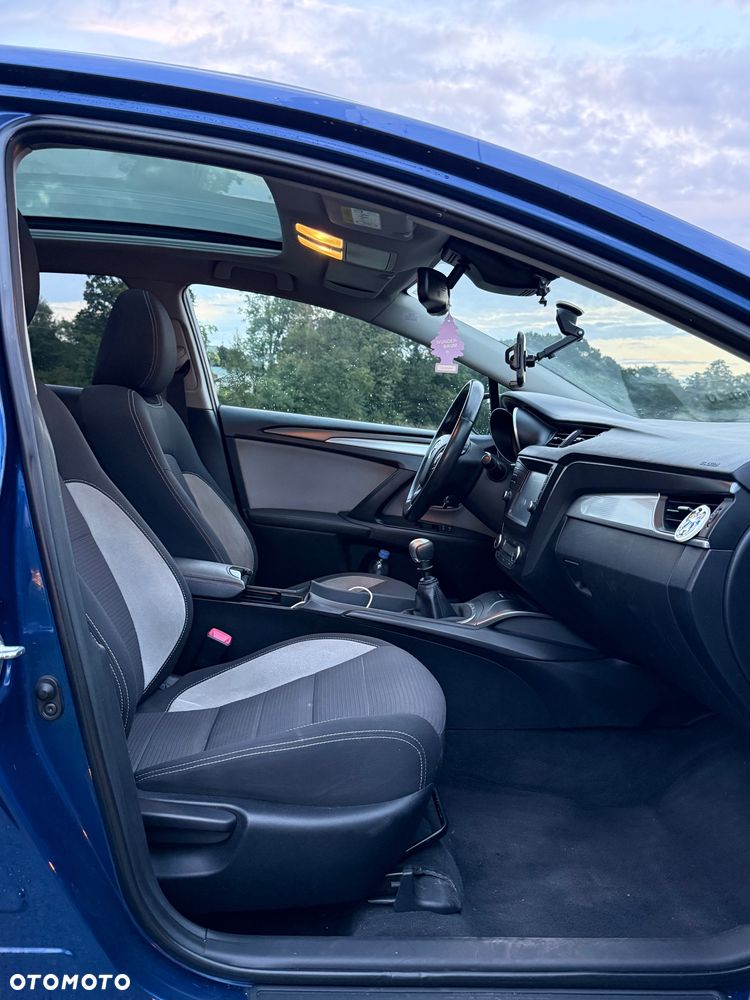 Toyota Avensis 1.6 D-4D Premium - 7