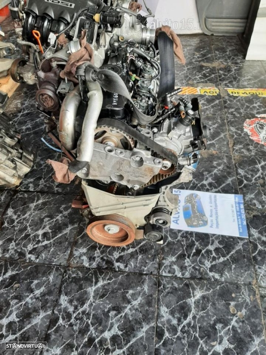 motor Renault Clio IV 1.5 - Kangoo II - Captur  ref : k9k 608   114 mil km - 2
