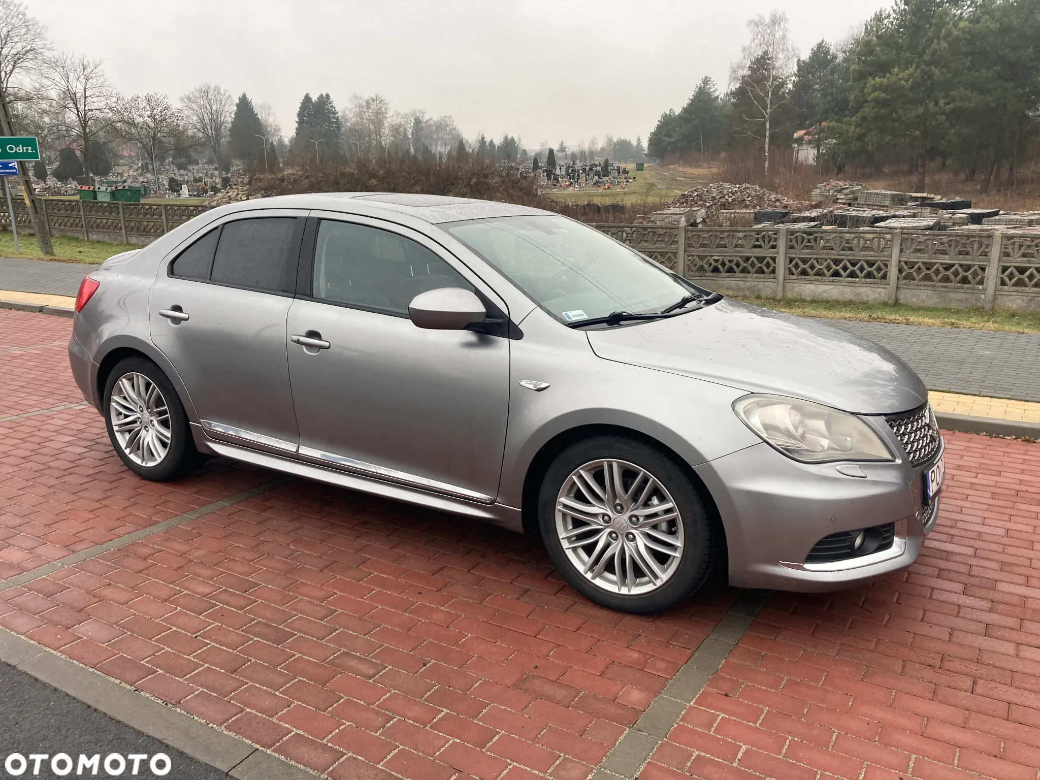 Suzuki Kizashi 2.4 4x4 CVT Sport - 5