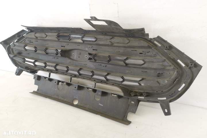 Grila Radiator Centrala Originala In Stare Buna Ford  EcoSport  2 face - 5