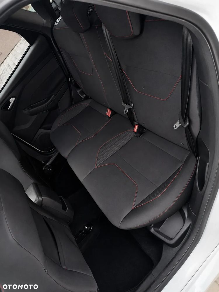 Ford Focus 1.5 EcoBoost STart-Stopp-System ST-LINE - 21