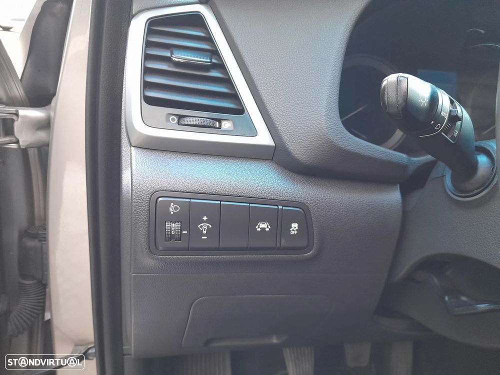 Hyundai Tucson 1.7 CRDi Creative - 19