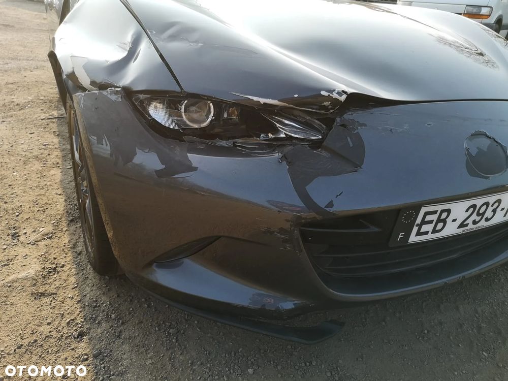 Mazda MX-5 RF SKYACTIV-G 131 Sports-Line - 31