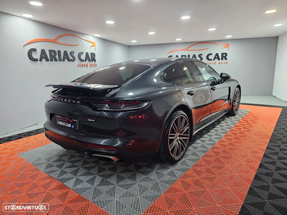 Porsche Panamera 4 E-Hybrid - 5