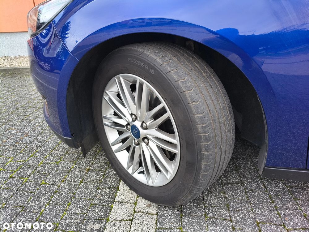 Ford Focus 1.5 EcoBoost STart-Stopp-System TITANIUM - 35