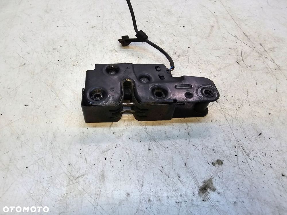 ZAMEK MASKI RYGIEL AUDI A4 B8 A5 Q5 8K0823509D - 4