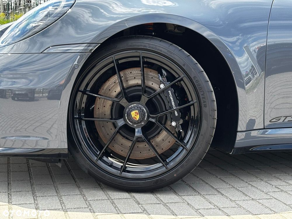 Porsche 911 - 9