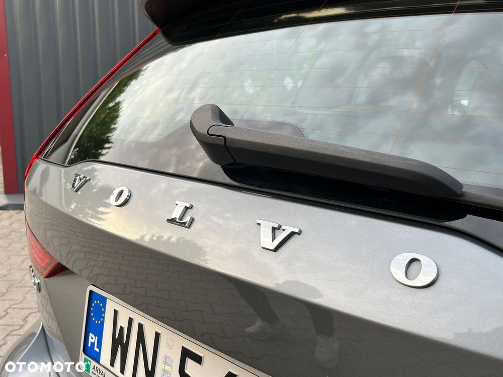 Volvo V60 D4 Momentum Pro - 36
