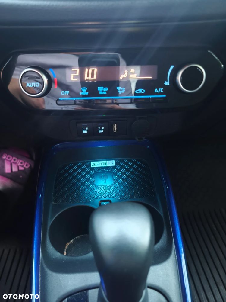 Toyota Aygo X 1.0 VVT-i Executive CVT - 13