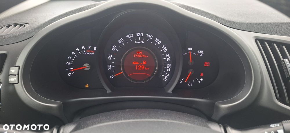 Kia Sportage 2.0 CVVT 2WD Attract - 16