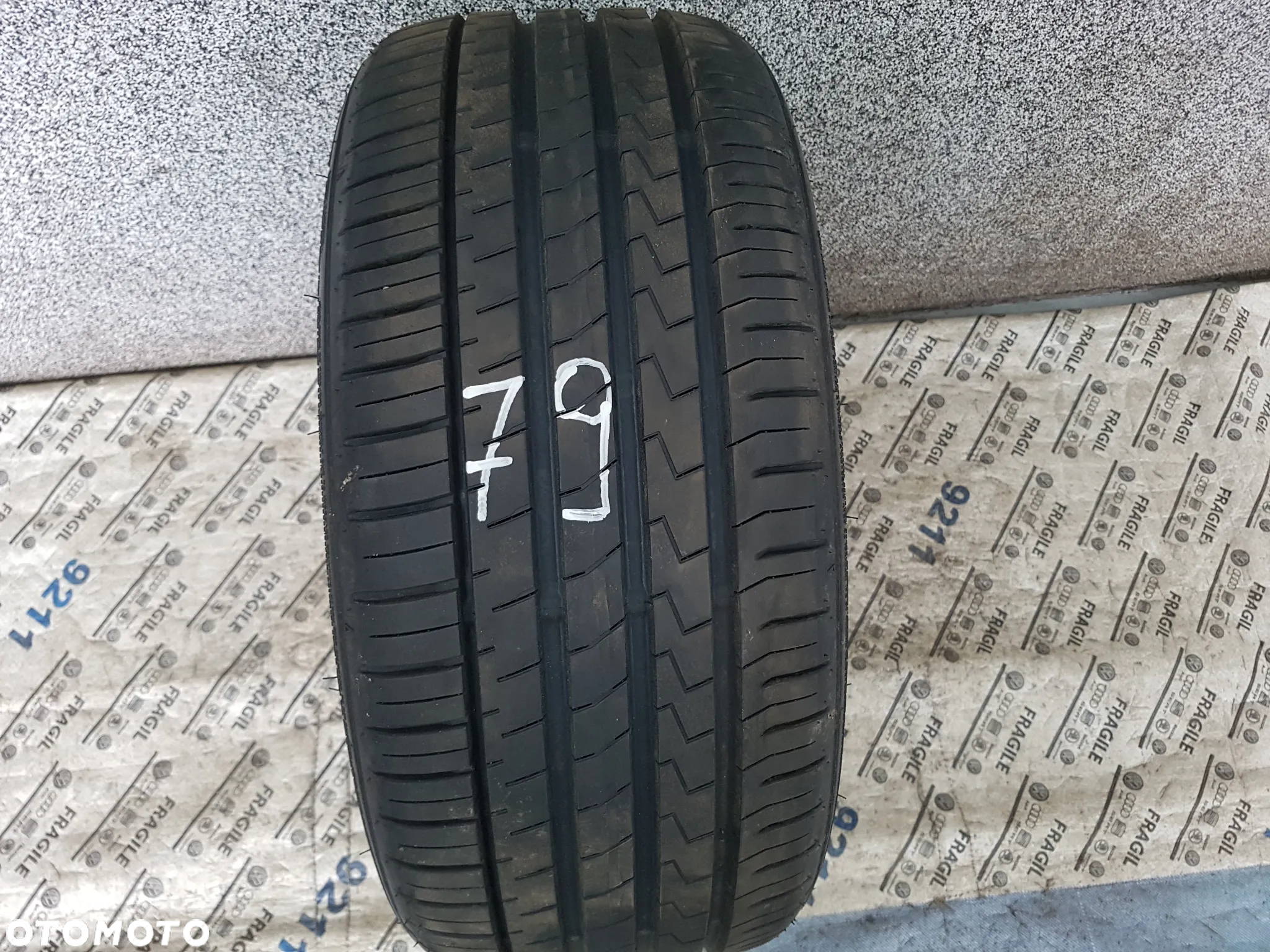 OPONA FALKEN ZEIX ZE310  215/40R17 215/40/17 - 10