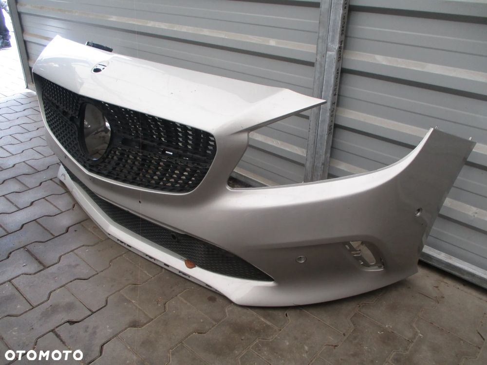MERCEDES A KLASA W176 ZDERZAK PRZEDNI PRZÓD SREBRNY 6xPDC - 3