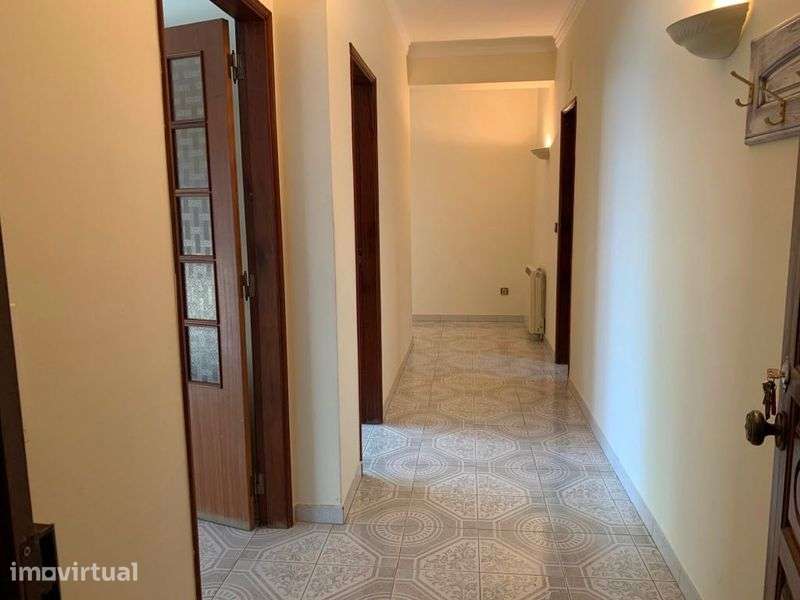 Apartamento T2 à venda em Ourém - Grande imagem: 5/11