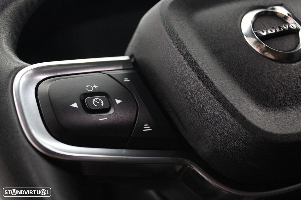 Volvo XC 40 1.5 T2 Momentum - 12