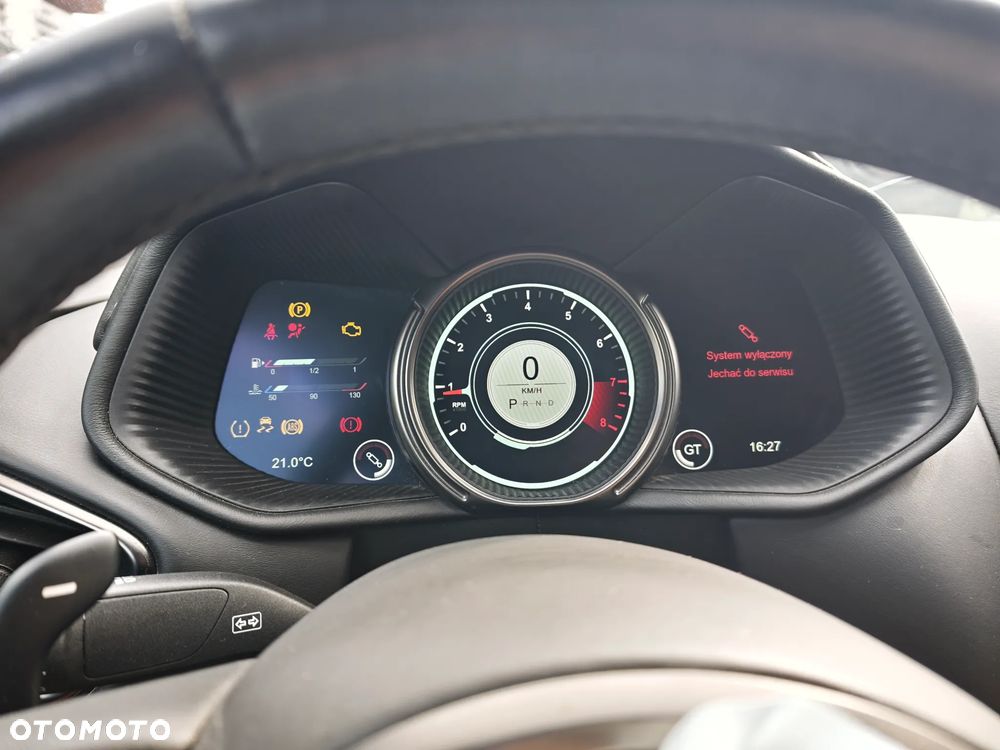 Aston Martin DB11 - 16