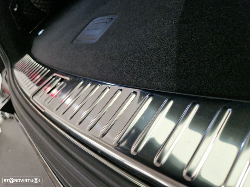 Porsche Cayenne Coupé E-Hybrid - 9