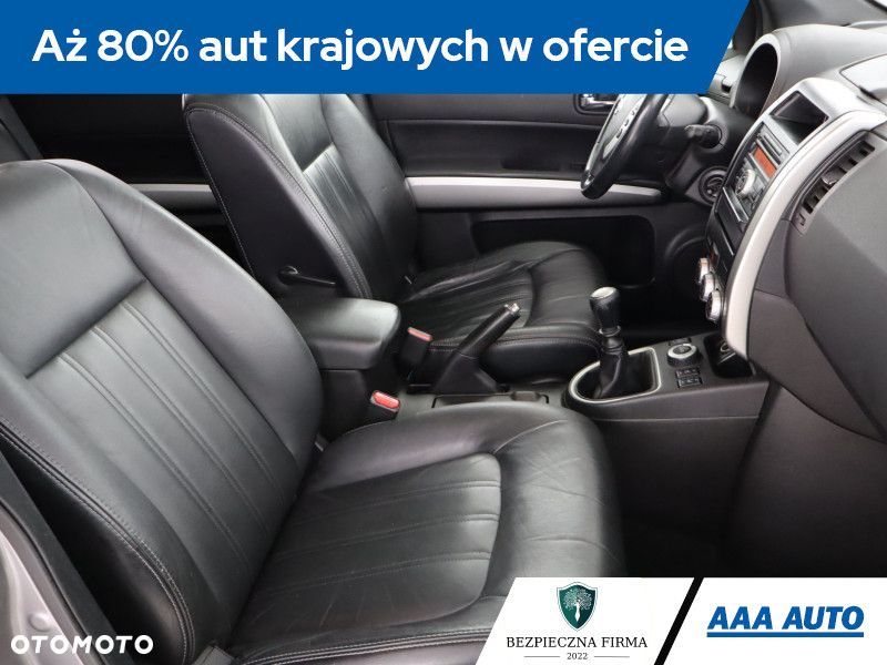 Nissan X-Trail - 11
