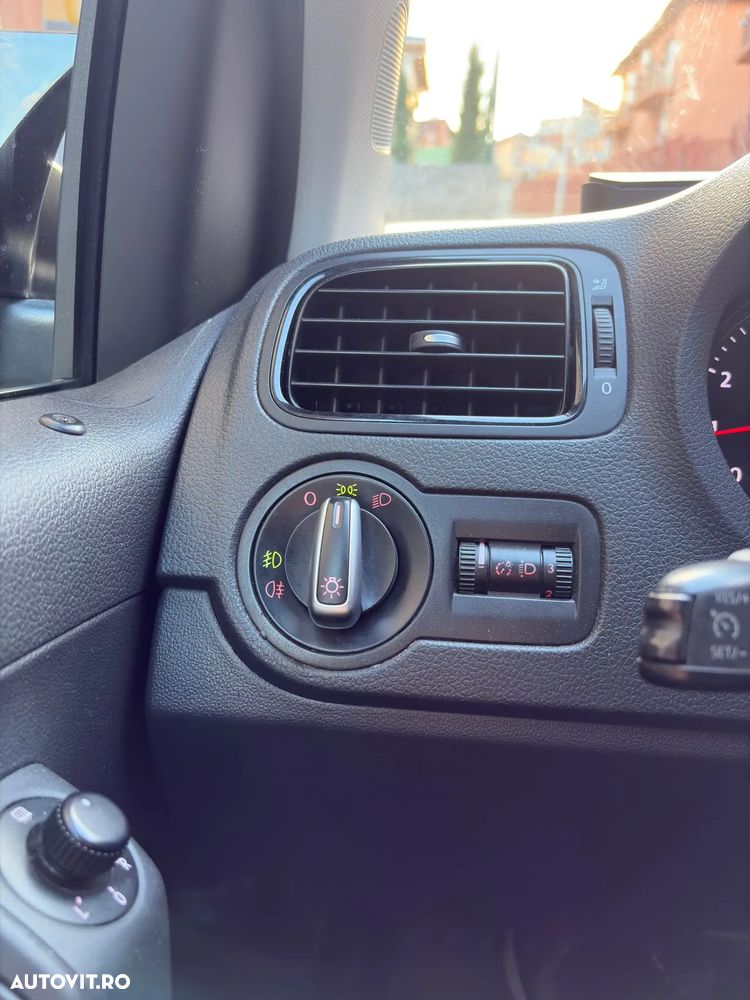 Volkswagen Polo - 15