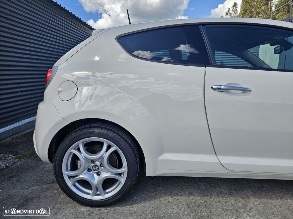 Alfa Romeo MiTo 1.3 JTDM Trofeo - 8