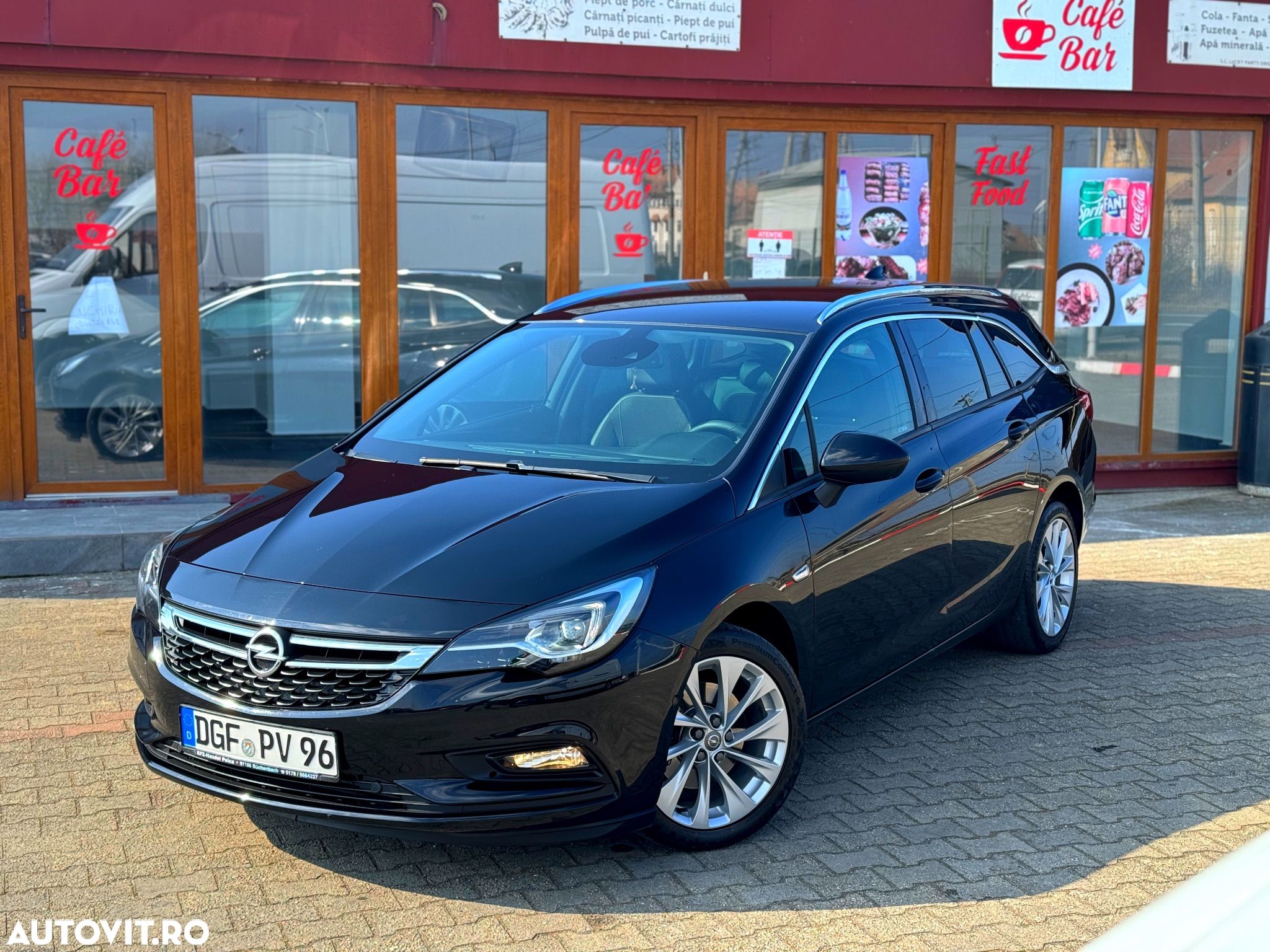 Opel Astra Sport Tourer 1.6 CDTI ECOTEC Start/Stop Innovation - 1