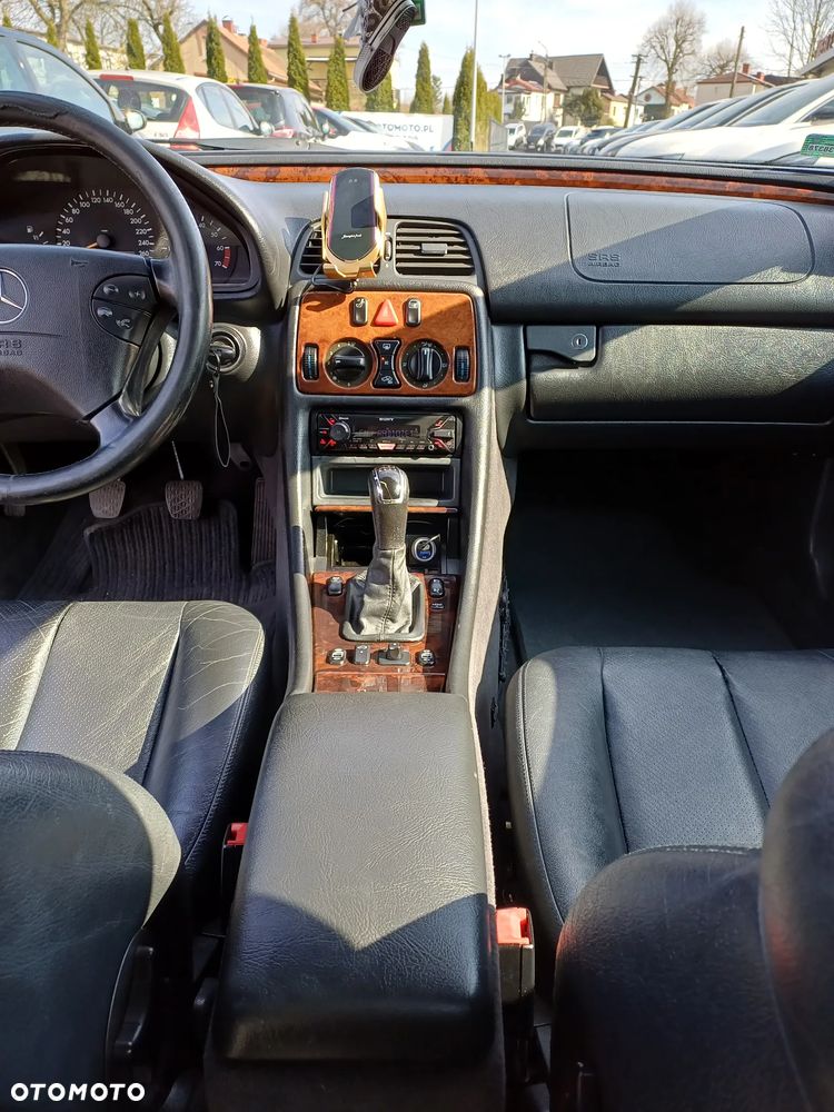 Mercedes-Benz CLK - 20