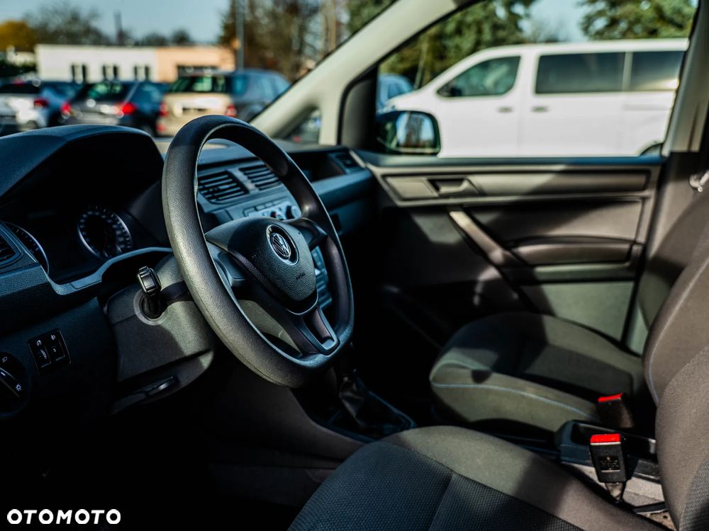 Volkswagen Caddy - 29