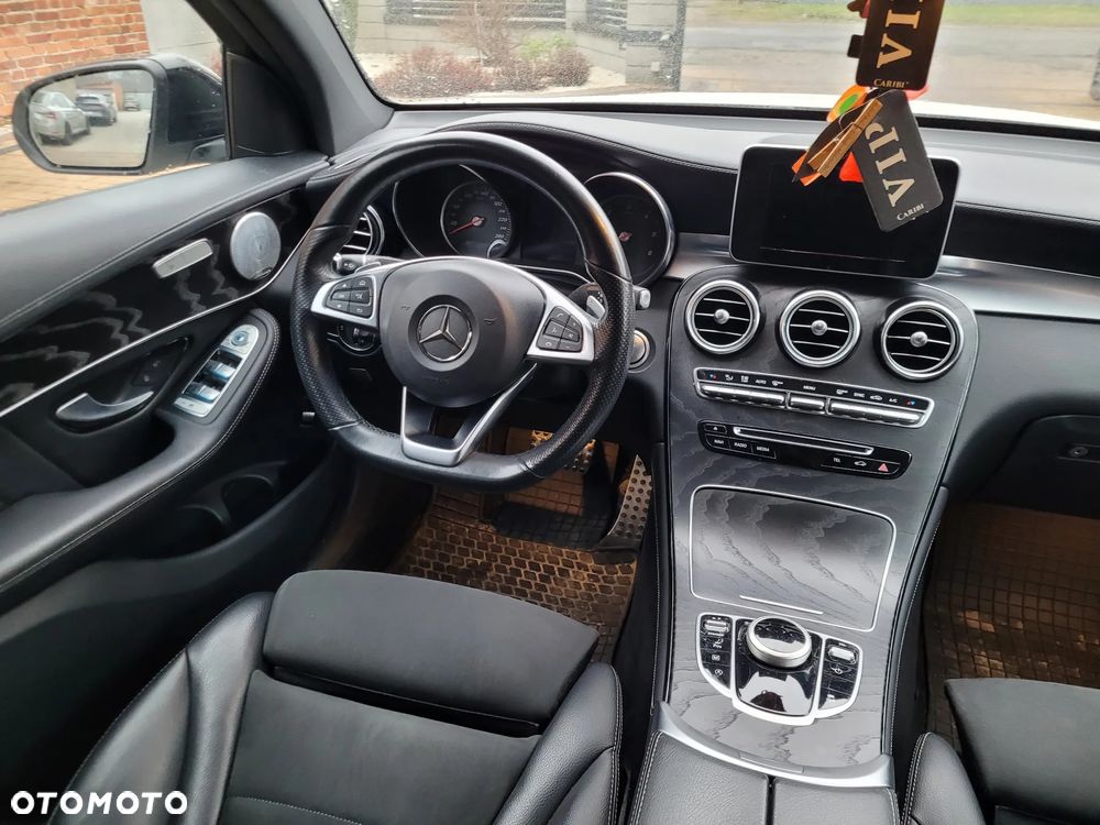 Mercedes-Benz GLC - 16
