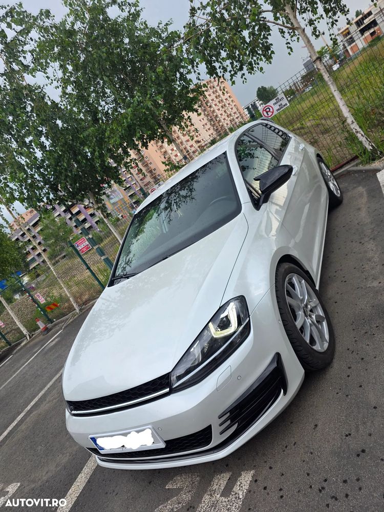 VOLKSWAGEN Golf 2014