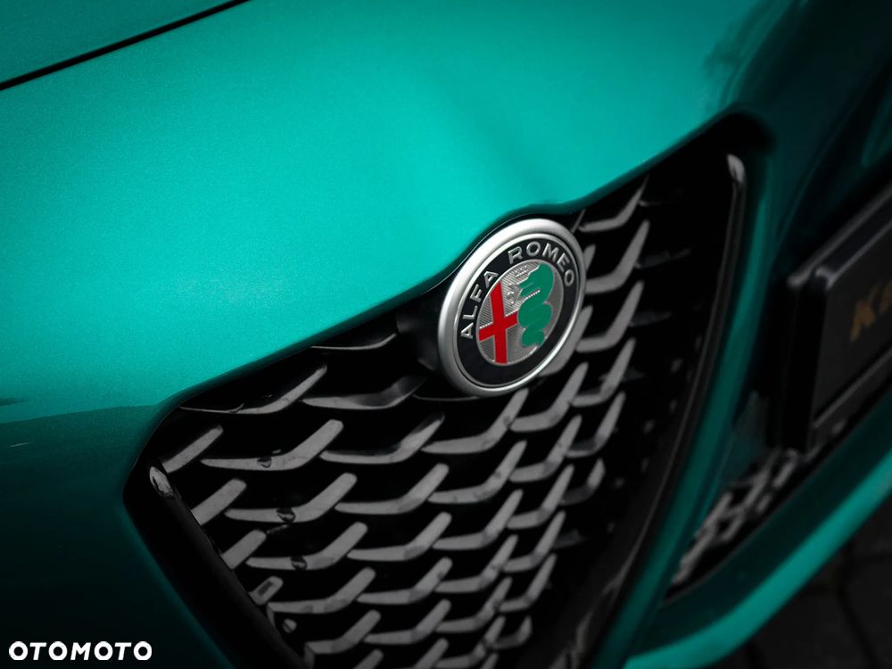 Alfa Romeo Giulia 2.0 Turbo Tributo Italiano Q4 - 6