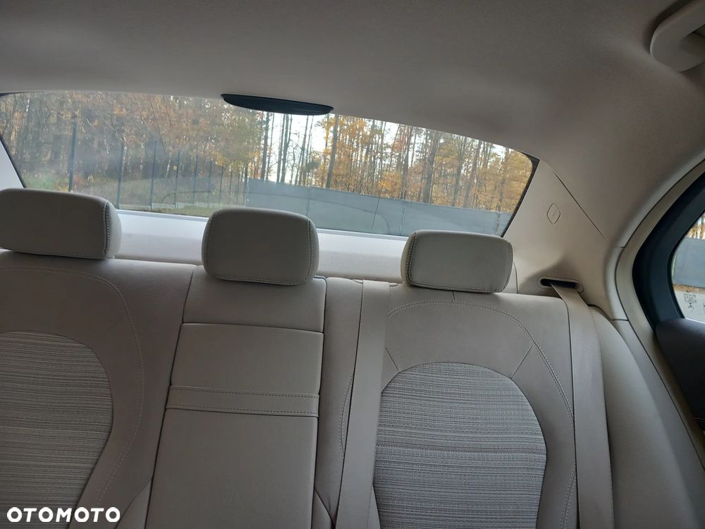Mercedes-Benz Klasa C 200 7G-TRONIC - 6