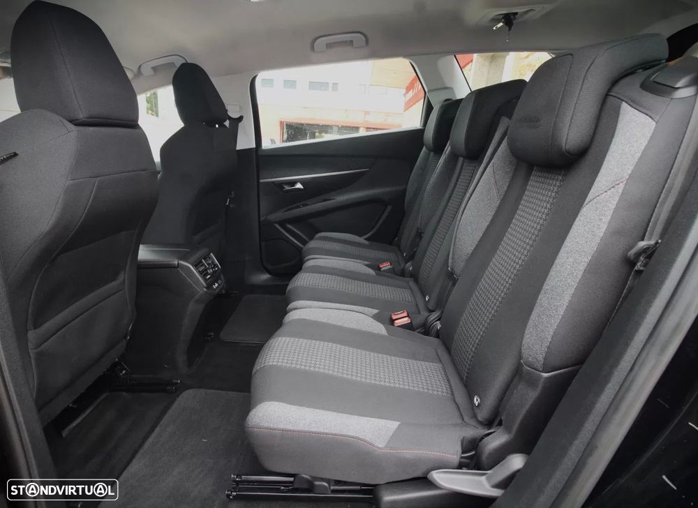 Peugeot 5008 - 13