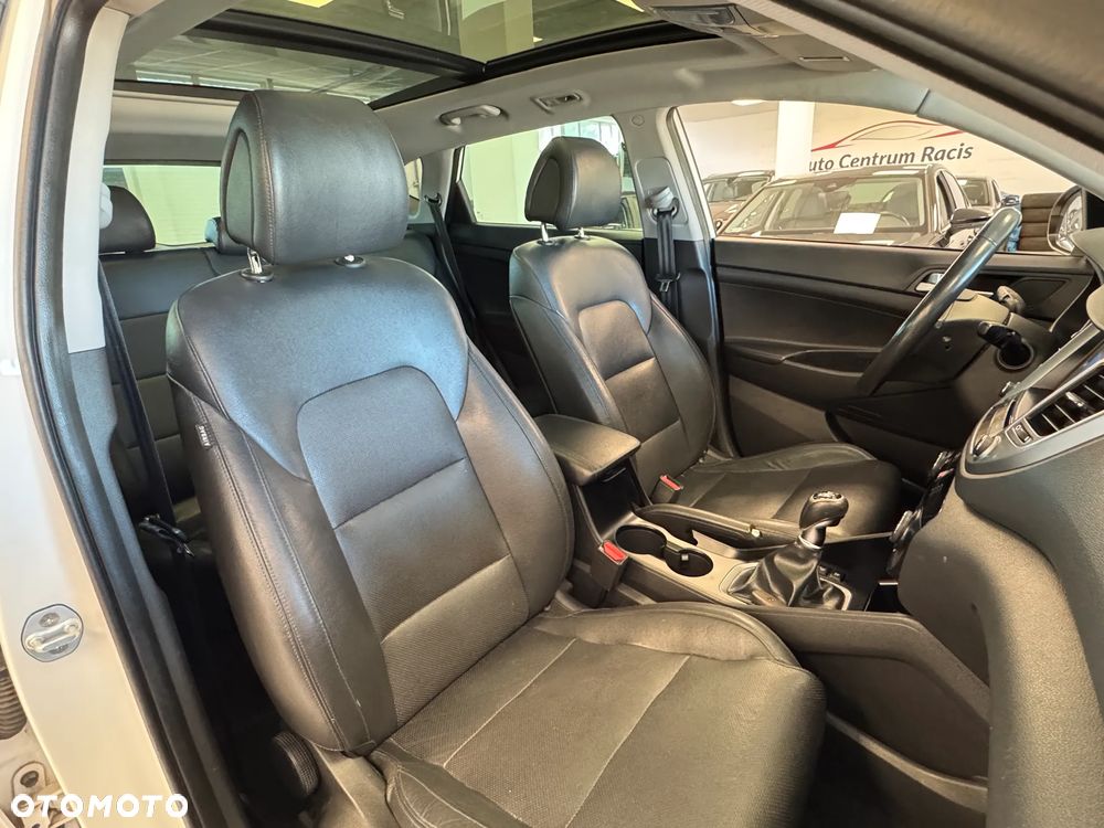 Hyundai Tucson blue 1.7 CRDi 2WD Passion Plus - 12