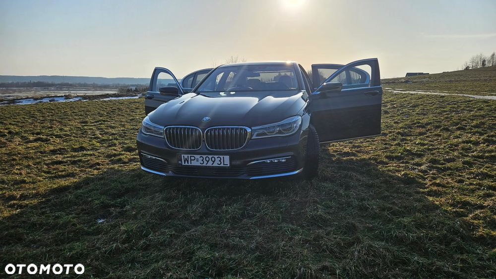 BMW Seria 7 730d xDrive - 25