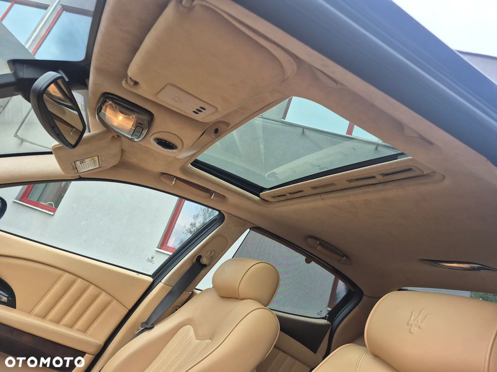 Maserati Quattroporte Standard - 22