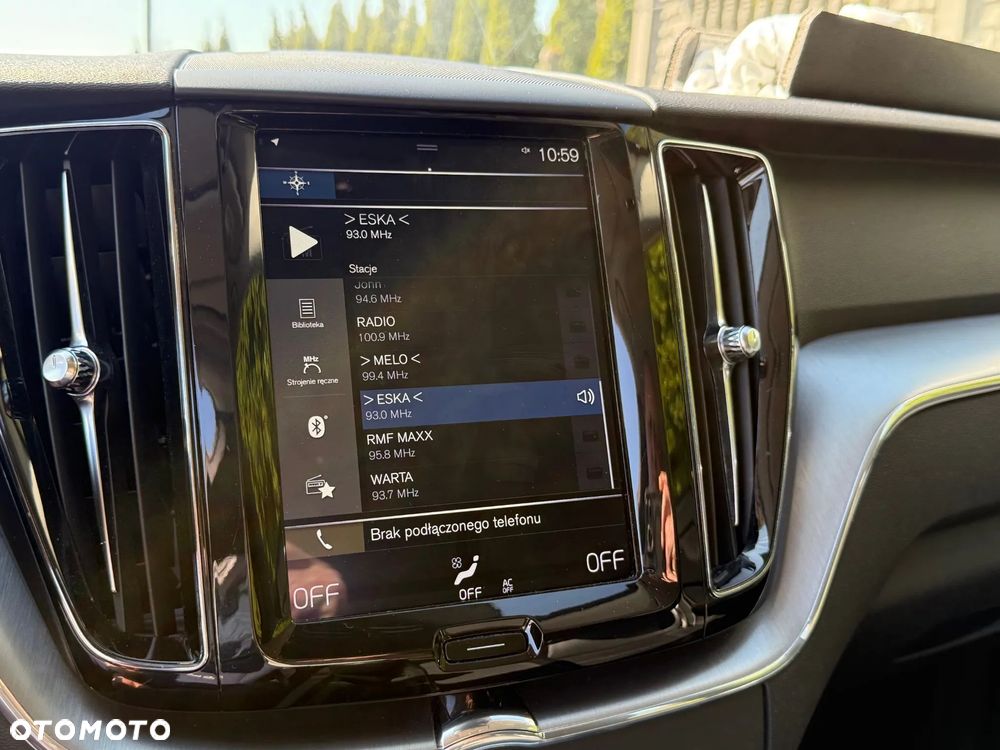 Volvo XC 60 D3 Momentum Pro - 35