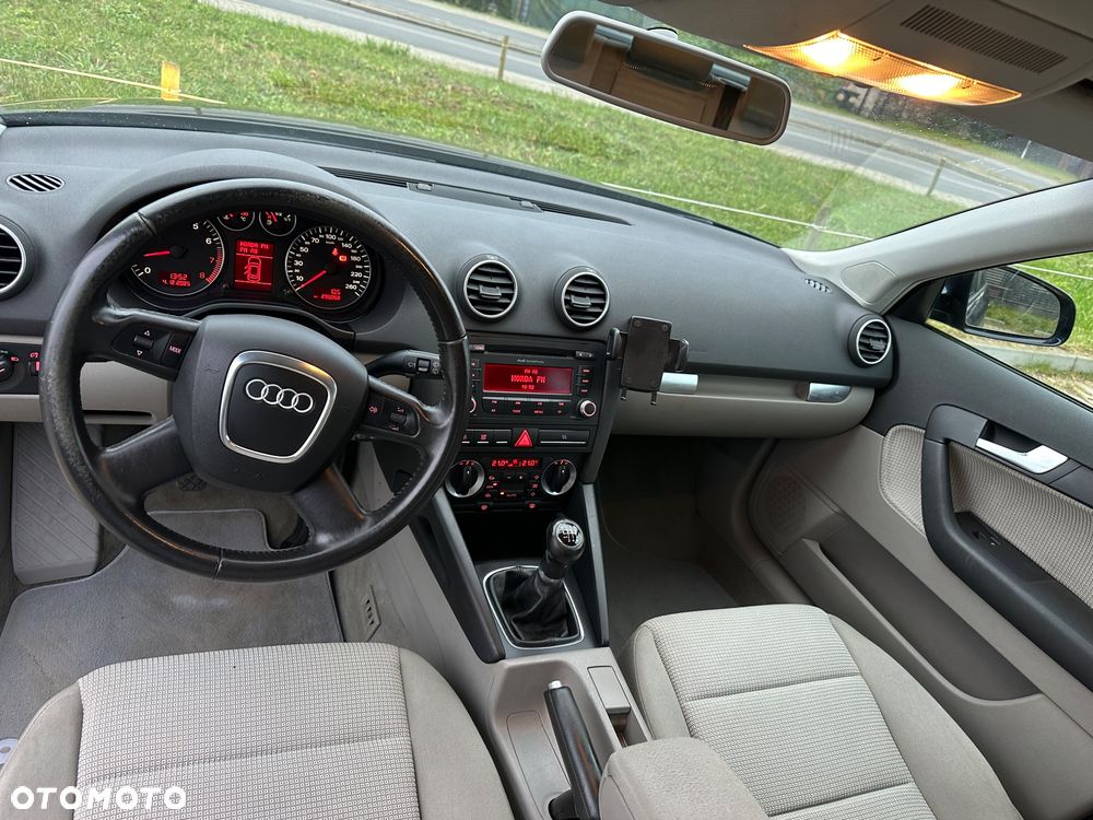Audi A3 Sportback 1.8 TFSI Ambiente - 6
