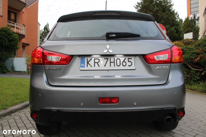 Mitsubishi ASX - 5