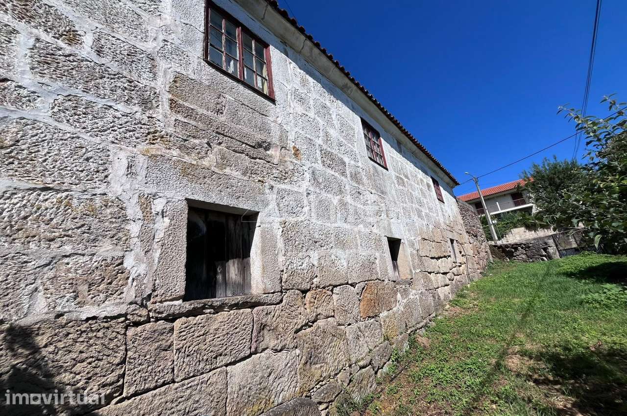 Moradia T4 para Reconstrução em Soutelo - Grande imagem: 3/32