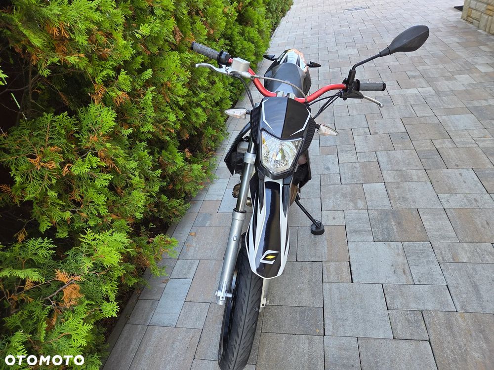 Aprilia SX - 10