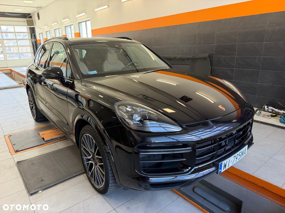 Porsche Cayenne - 6
