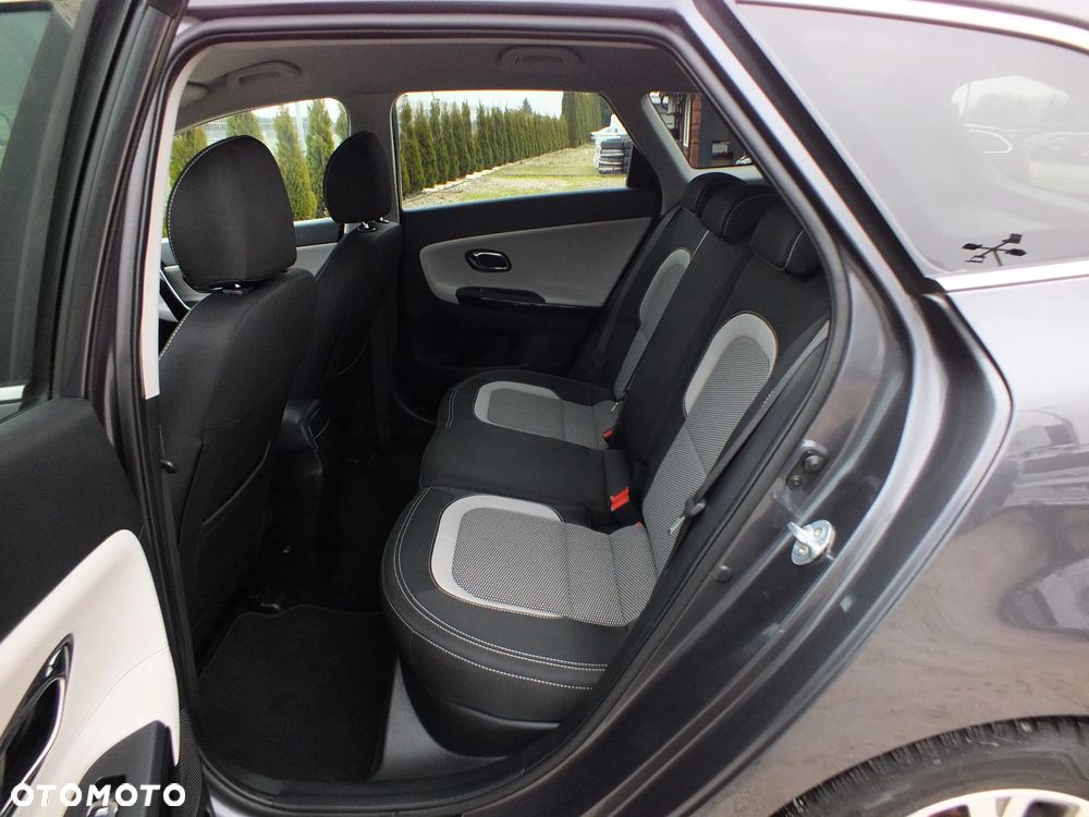 Kia Ceed 1.6 GDI Dream-Team Edition - 6