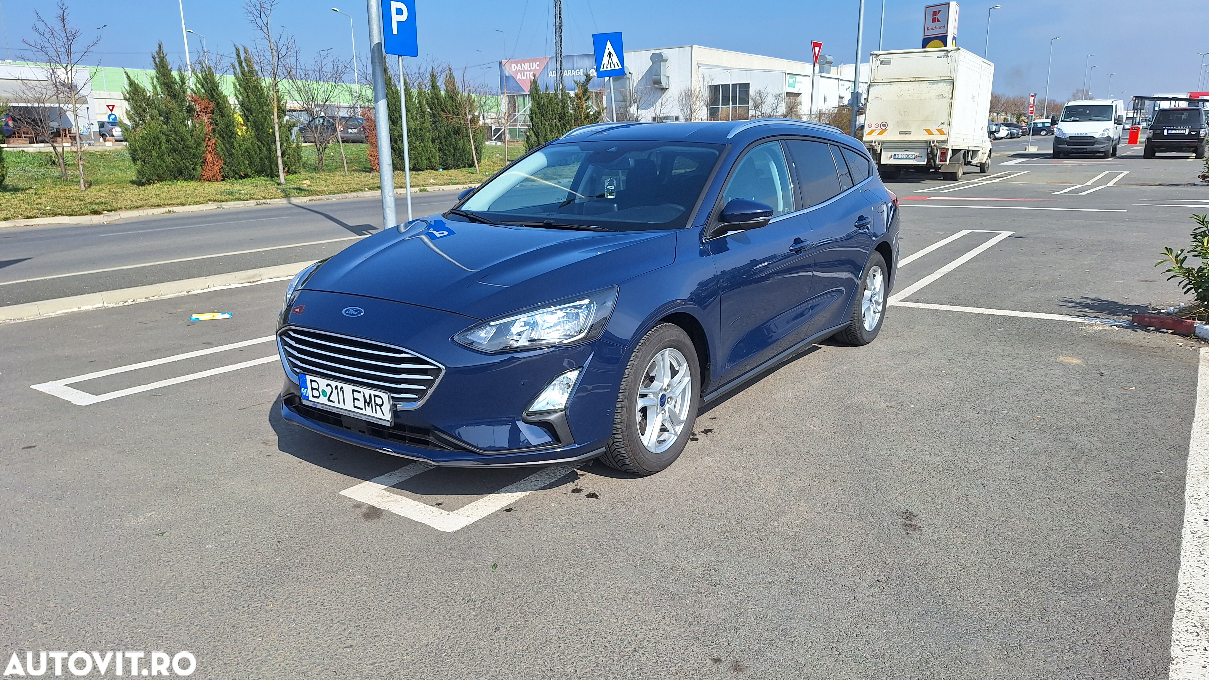 Ford Focus 1.0 EcoBoost Trend Edition - 27