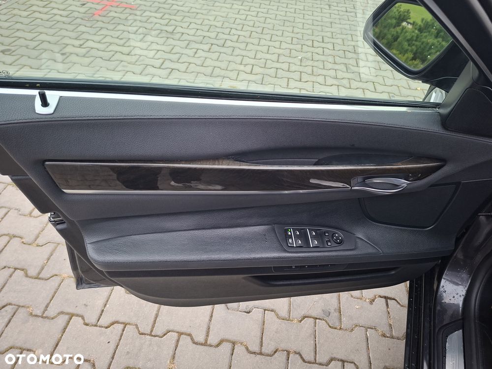 BMW Seria 7 - 10