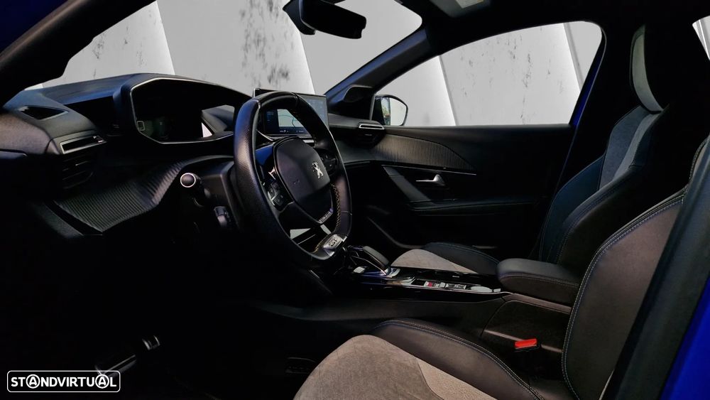 Peugeot e-208 GT - 17