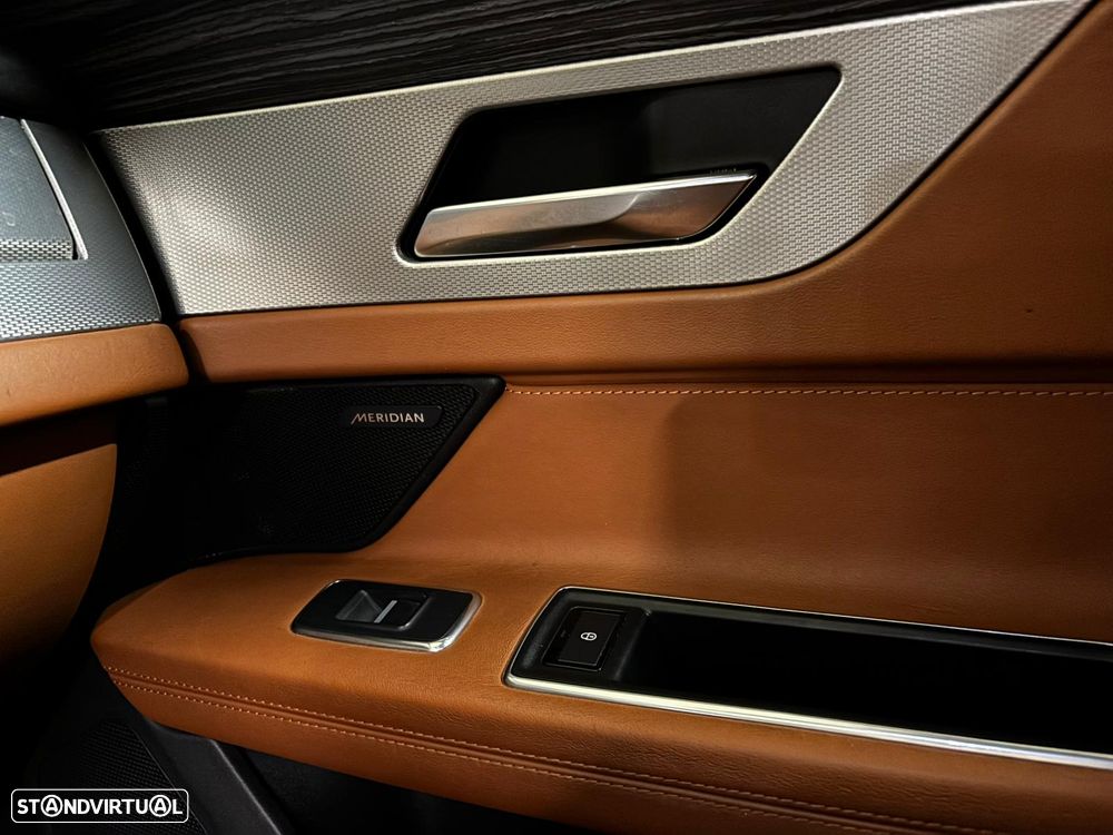 Jaguar XF 20d Aut. Prestige - 25