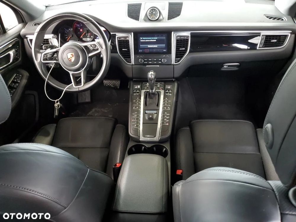 Porsche Macan - 8