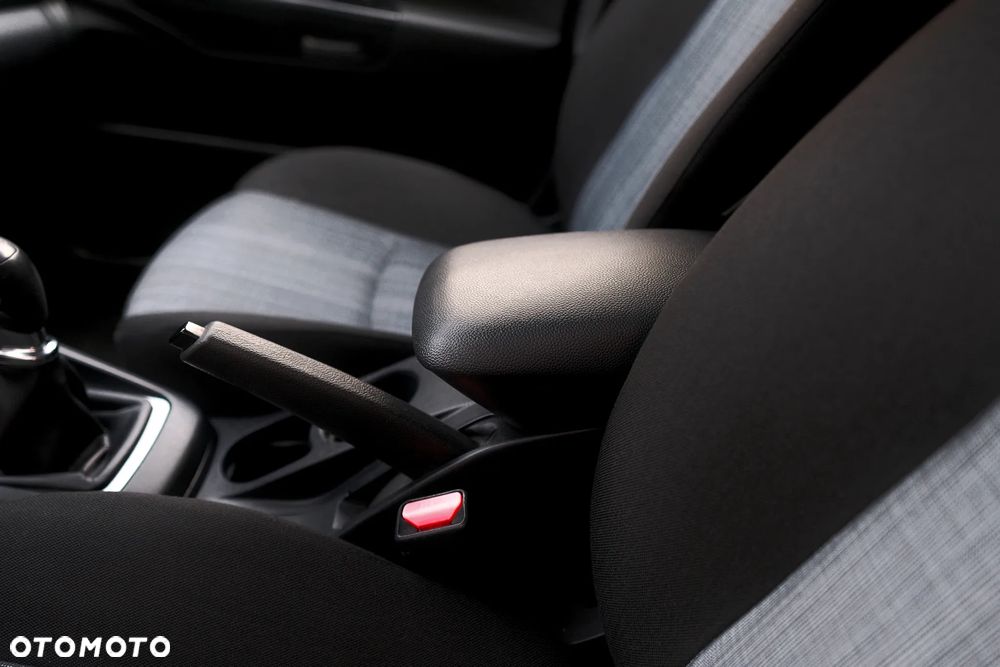 Kia Ceed 1.6 GDI Business Line - 19
